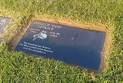 Lápida de Don Myricks