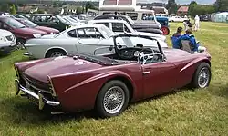Vista trasera del coche sin la capota rígida