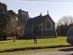 Iglesia de Hororata en Christchurch, con su torre derrumbada.