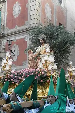 Dejad que los niños se acerquen a mi.