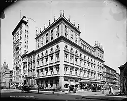 Delmonico's en 1903 (Quinta Avenida con calle 44)