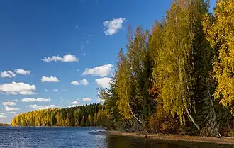 Embalse de Desnogorsk.