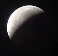 Luna Parcialmente Eclipsada después de su totalidad en Moscú, Rusia.