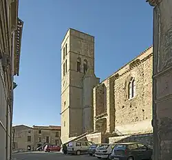 Fachada sur de la iglesia Saint-Étienne