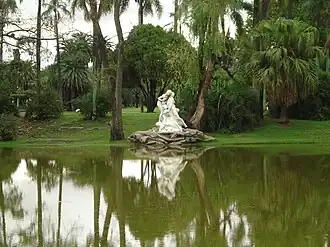 El beso, obra de Paul Gasq.