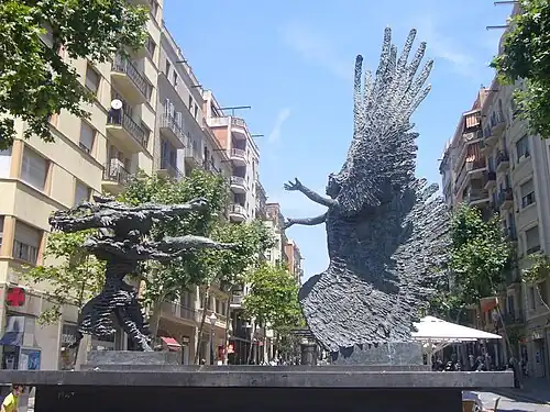 El bon temps perseguint la tempesta (1978, basada en una obra de 1957), de Apel·les Fenosa
