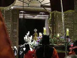 Cristo del Olvido y Virgen Vulnerata en el Colegio de los Ingleses.