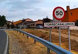 Nombre de la localidad en la señal que indica la entrada a la zona urbanizada