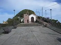 Plaza y ermita de Taborno.