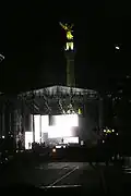 Escenario frente al monumento para realizar el concierto de Fin de Año en 2009.