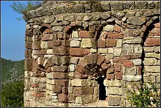 Detalle del ábside de la iglesia románica