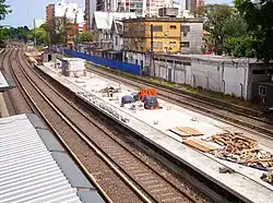 Andén central siendo reconstruido (Octubre del 2022)