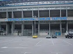 Fachada principal del estadio Carlos Tartiere.