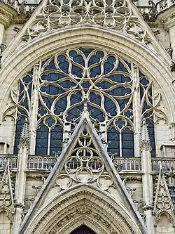 Sainte-Chapelle de Vincennes, fachada terminada ca. 1480