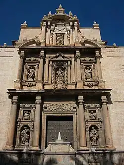 Iglesia de la Asunción (Liria), de Tomas Lleonard y Raimundo Capuz (1627-1672).