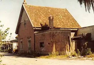 Fachada de la estación desde Irigoyen mirando a Villa Luro (1979)