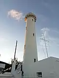 Faro del puerto.