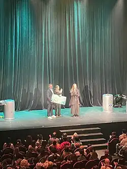 Entrega del Premio al ganador del Concurso Nuevos Talentos: Shiro el Mentalista (2024)