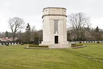 Flanders Field American Cemetery and Memorial, Waregem (1937), con Jacques Gréber, arquitecto paisajista