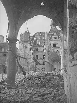 Dresde, ruinas del establo de la corte anexo al palacio.