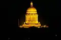 Cúpula del Capitolio iluminada por la noche