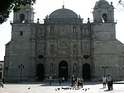 Fachada de la Catedral de Oaxaca.