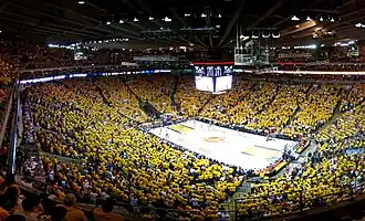 El Oracle Arena en un partido ante Utah Jazz en los playoffs de 2007.