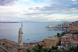 Vista del golfo desde la iglesia de San Francisco de Gaeta