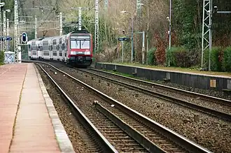 Rema Z&nbsp;20500 sobre vía 2 en dirección de Corbeil-Essonnes.