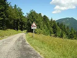 Un cartel que anuncia un sector muy difícil con tramos al 19 % en 1,5&nbsp;km.