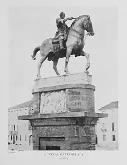 El condottiero Gattamelata, de Donatello.