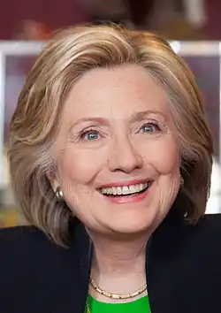 Hillary Clinton Servicio: 1993-2001 Nació en 1947 (77&nbsp;años) Esposa de Bill Clinton