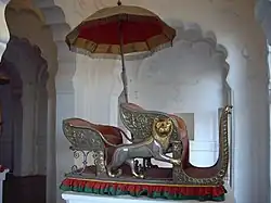 Hathi Howdah o silla de elefante en el museo de la fortaleza de Mehrangarh.