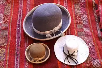 Sombreros de chola paceña y de los valles occidentales