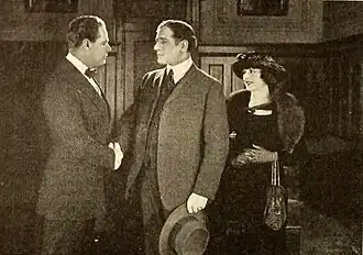 Escena de Her Kingdom of Dreams (1919), con Mahlon Hamilton y Anita Stewart