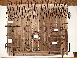 Exposición de herrajes.