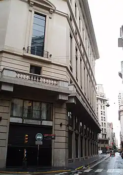 Hotel Continental Vista desde la esquina de Maipú y Perón