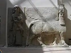 Una de las puertas de Dur Sharrukin, museo del Louvre