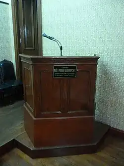 Cátedra usada por Porras en el Raimondi.