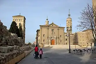 San Juan de los Panetes, Murallas y Torreón de la Zuda