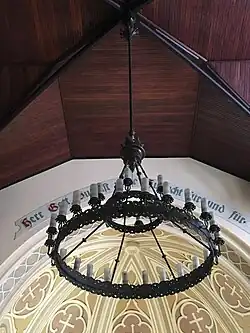 Candelabro interno central