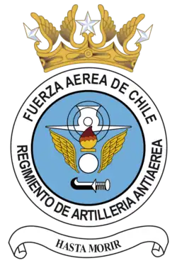 En la insignia del Regimiento de Artillería Antiaérea y Fuerzas Especiales de la Fuerza Aérea de Chile