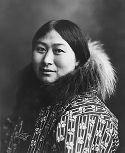 Nowadlook (Nora) Otenna, mujer inuit (Alaska, EUA, 1907)