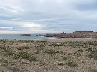 Vista desde el noroeste de la isla Castillo y de la Punta Norte.