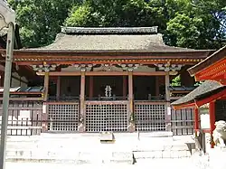 Palacio de la Juventud (importante activo cultural).