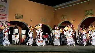 El son de la Jarana de Yucatán es parte del jarabe tapatío