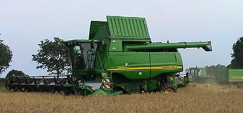 Cosechadora John Deere 9880 STS.