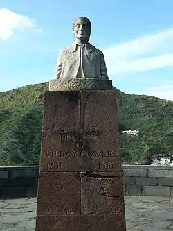 Busto de José de Viera y Clavijo