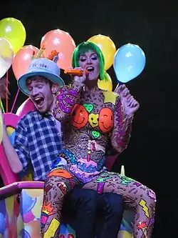 Acto V: Throw Back Intermission