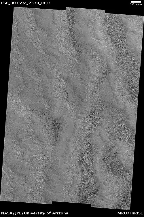 Piso del cráter Korolev, visto por HiRISE.